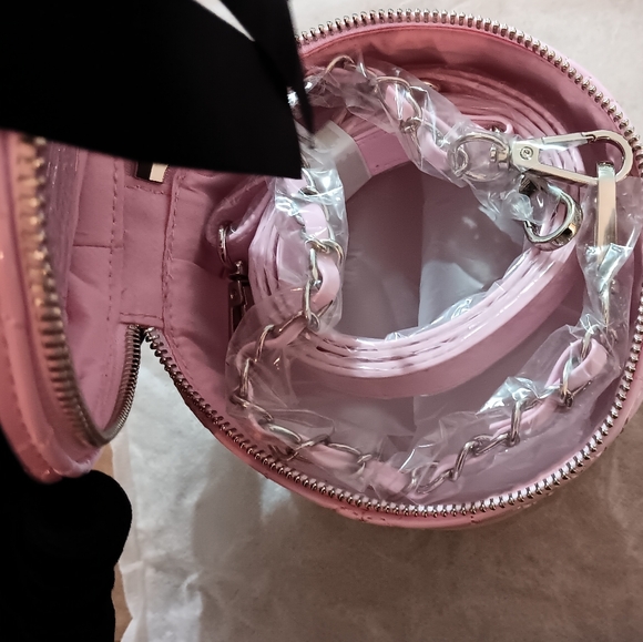 Crossbody Bag (NEW) - Picture 5 of 9